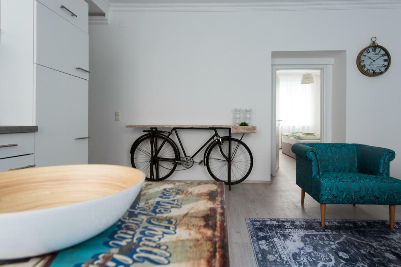 Apartamento Let It Be Vienna U1, U2, U4 Karlsplatz Oper Exterior foto