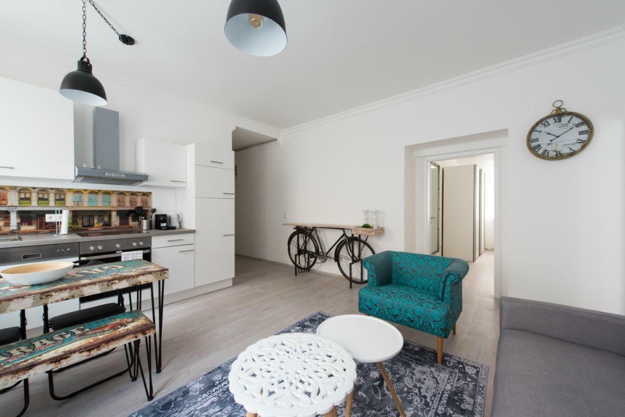 Apartamento Let It Be Vienna U1, U2, U4 Karlsplatz Oper Exterior foto