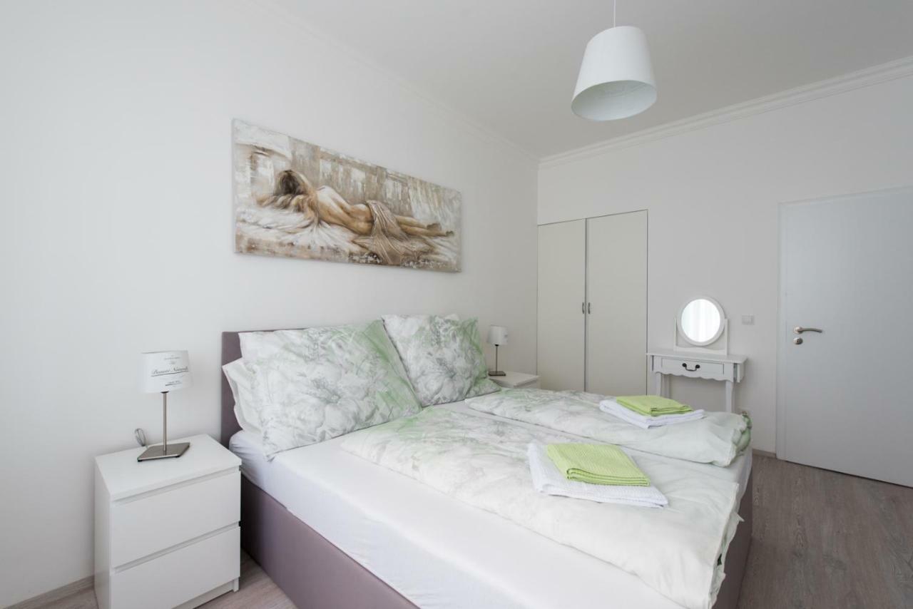 Apartamento Let It Be Vienna U1, U2, U4 Karlsplatz Oper Exterior foto