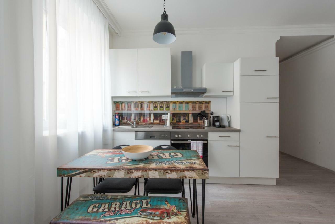 Apartamento Let It Be Vienna U1, U2, U4 Karlsplatz Oper Exterior foto