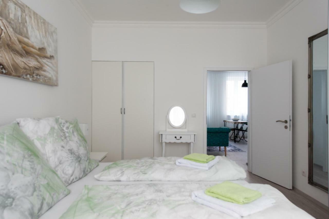 Apartamento Let It Be Vienna U1, U2, U4 Karlsplatz Oper Exterior foto