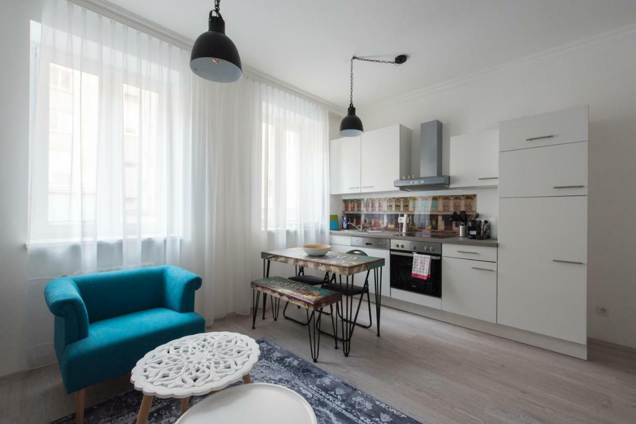 Apartamento Let It Be Vienna U1, U2, U4 Karlsplatz Oper Exterior foto