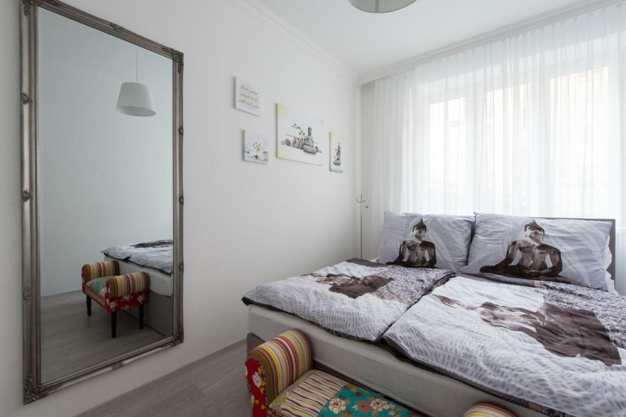 Apartamento Let It Be Vienna U1, U2, U4 Karlsplatz Oper Exterior foto